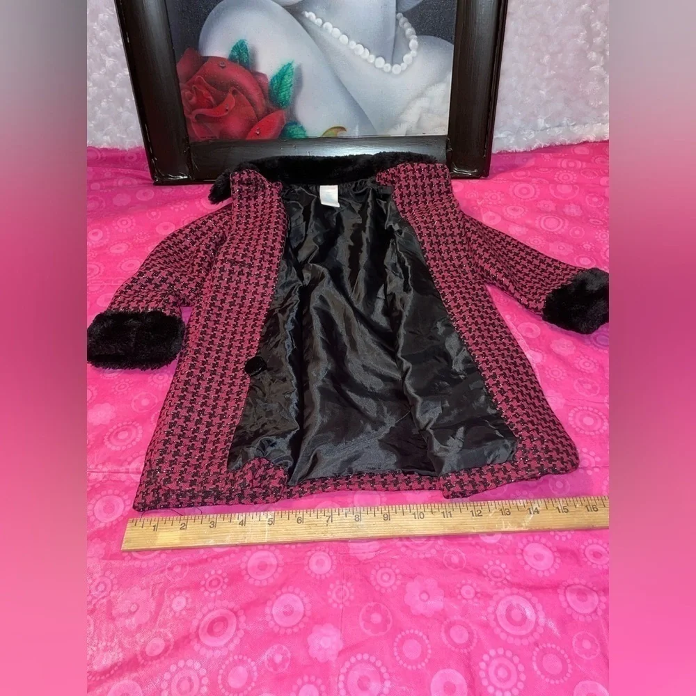 NWOT X-MAS HOLIDAY BLACK FUCHSIA PINK FAUX FUR COLLAR HOUNDS TOOTH JACKE…